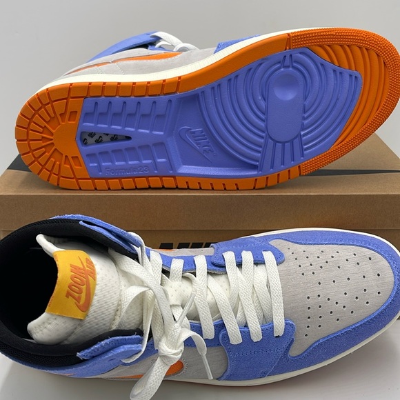 Air Jordan 1 High Zoom Comfort 2
'Royal Pulse Alpha Orange'
Air Jordan 1 ZooM - Picture 3 of 16